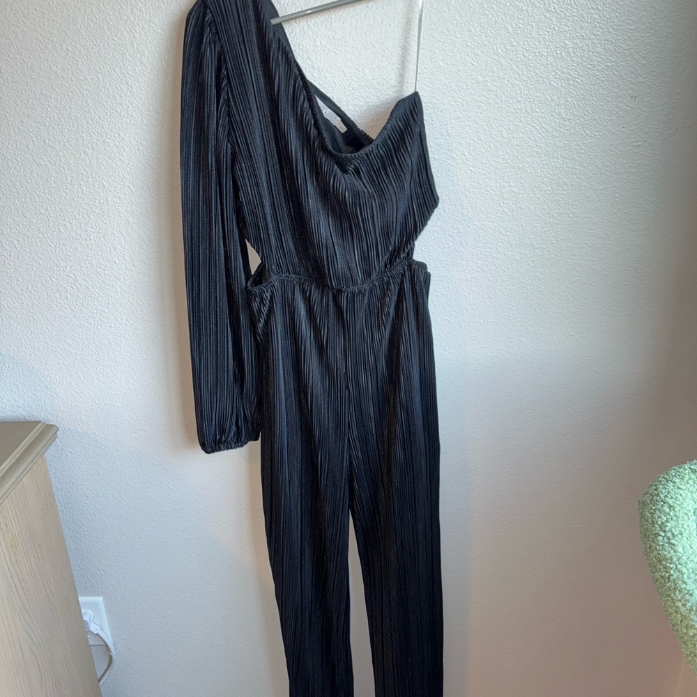 Dry Goods Black One-Shoulder Jumpsuit